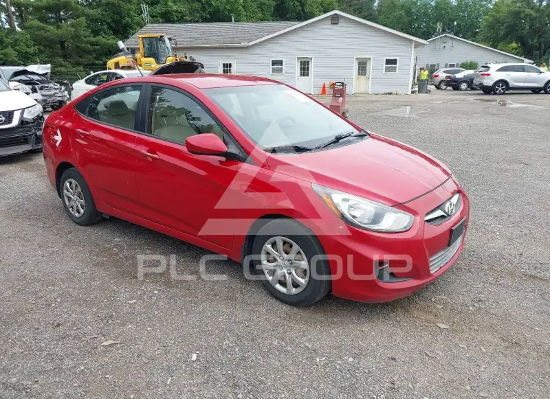 2013 Hyundai Accent фото