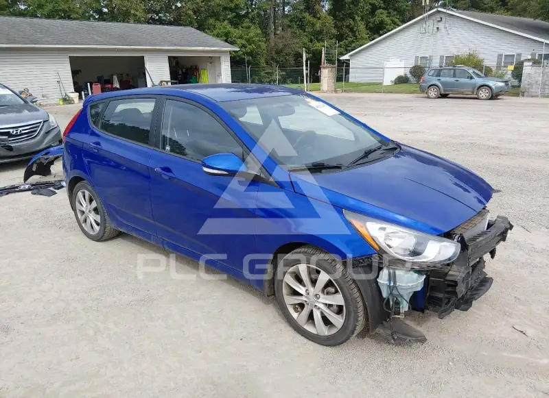 2013 Hyundai Accent photo