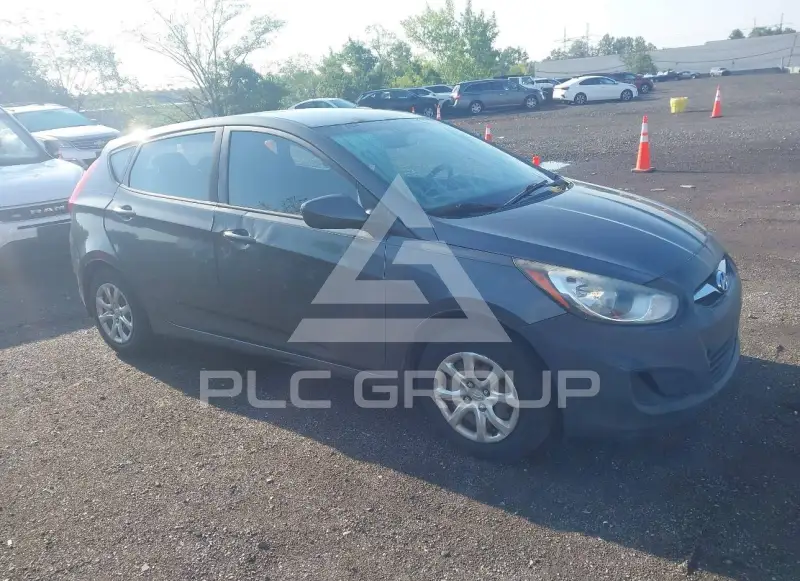 2013 Hyundai Accent фото