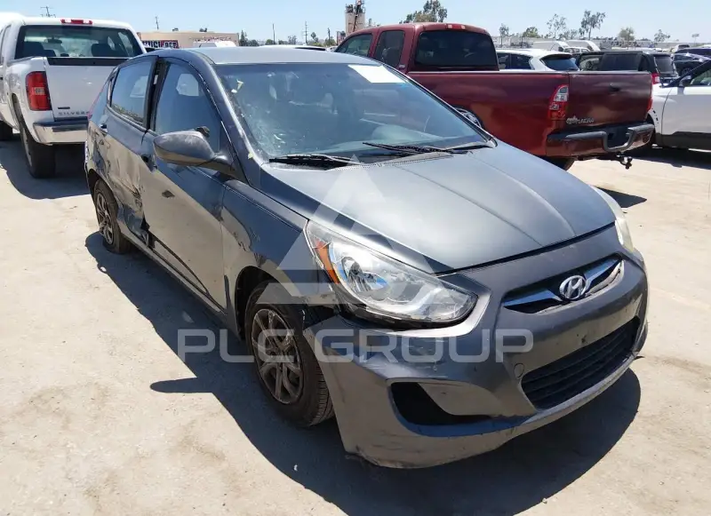 2013 Hyundai Accent фото