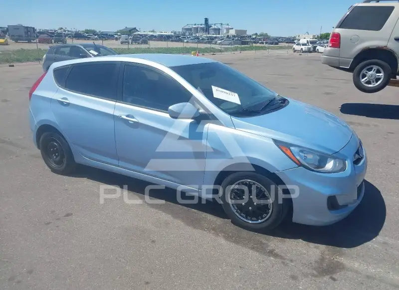 2013 Hyundai Accent фото