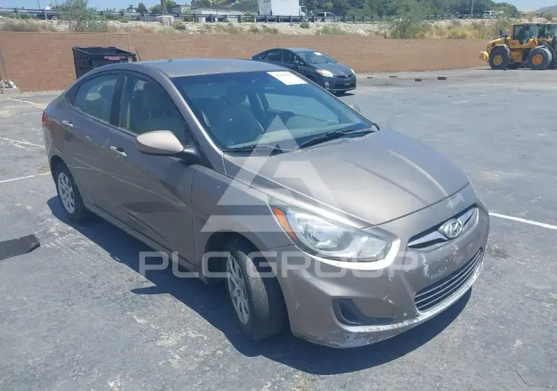 2013 Hyundai Accent фото