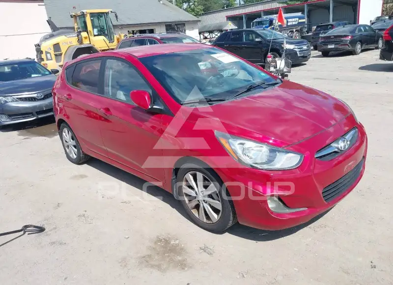 2013 Hyundai Accent фото