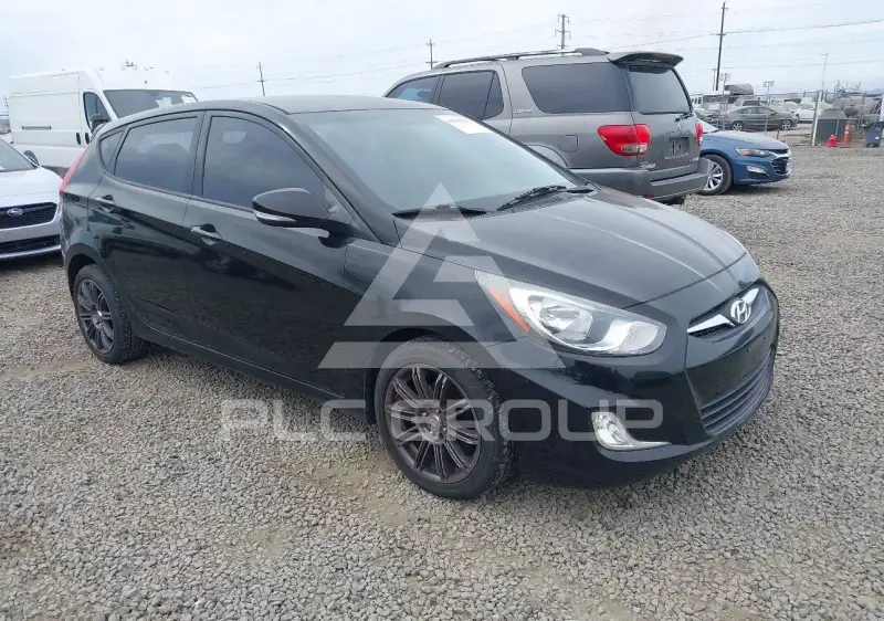 2013 Hyundai Accent фото