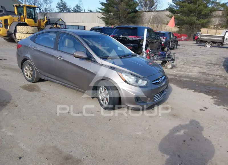 2013 Hyundai Accent фото