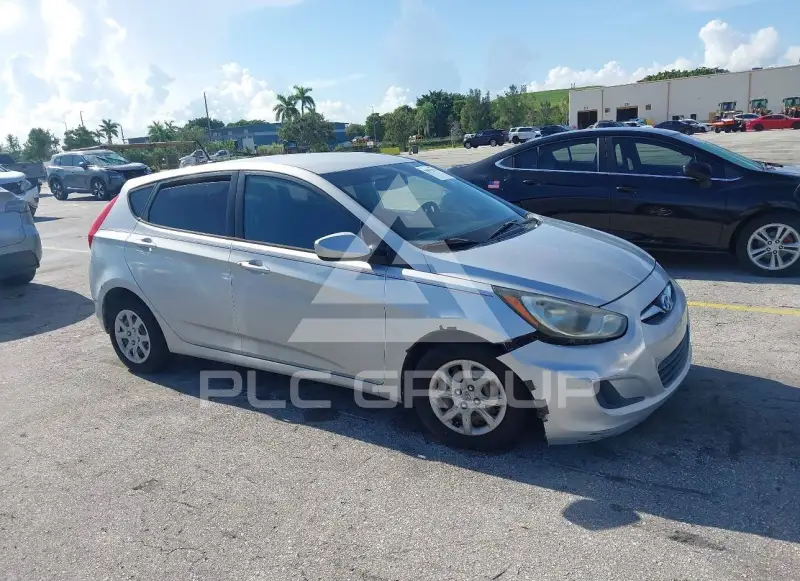 2013 Hyundai Accent фото