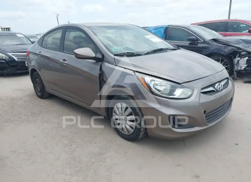 2013 Hyundai Accent photo