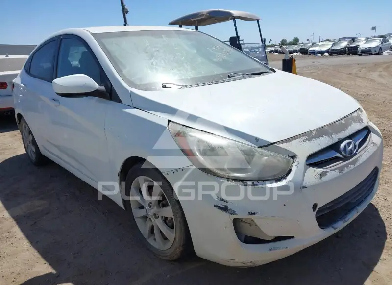 2013 Hyundai Accent фото