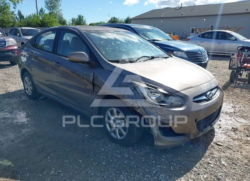 2013 Hyundai Accent фото