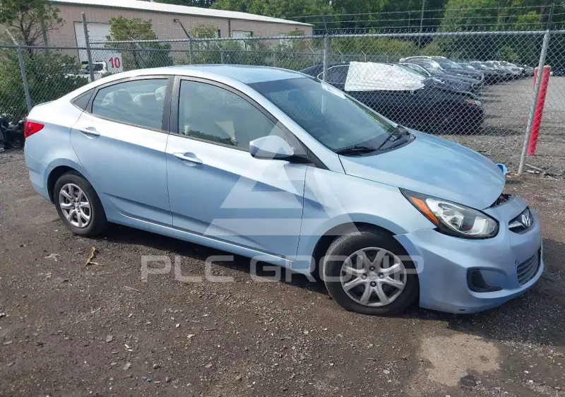 2013 Hyundai Accent фото
