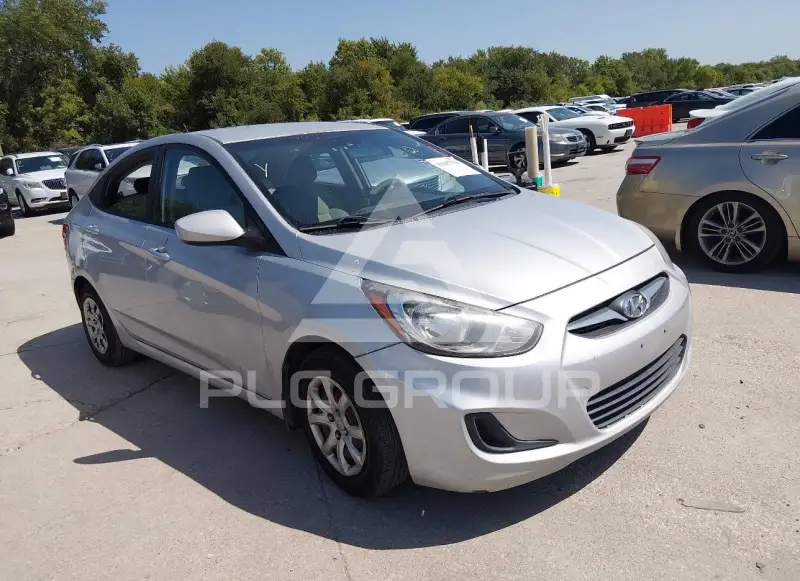 2013 Hyundai Accent фото