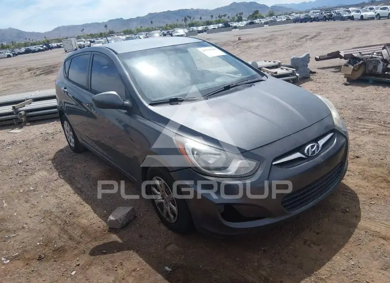 2013 Hyundai Accent photo