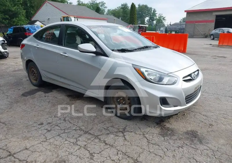 2013 Hyundai Accent фото