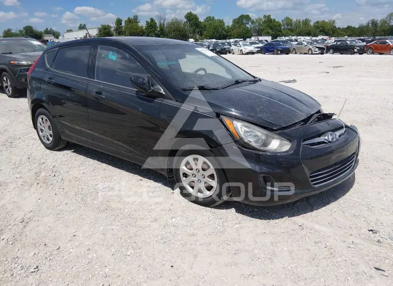 2013 Hyundai Accent photo