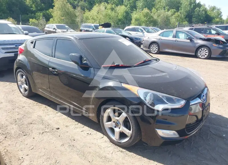 2013 Hyundai Veloster photo