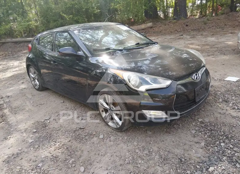 2013 Hyundai Veloster photo