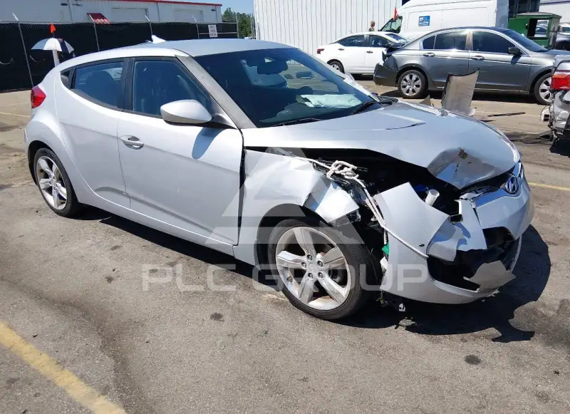 2013 Hyundai Veloster photo