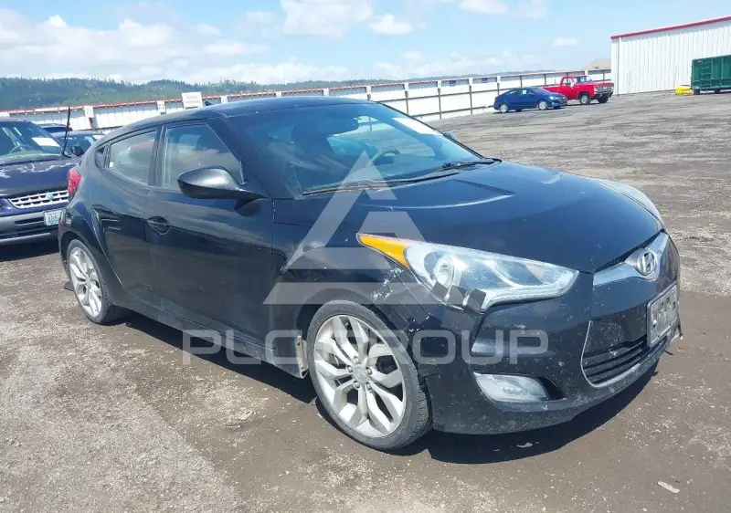 2013 Hyundai Veloster фото