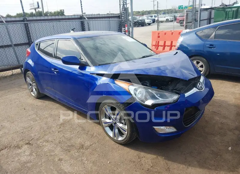 2013 Hyundai Veloster фото