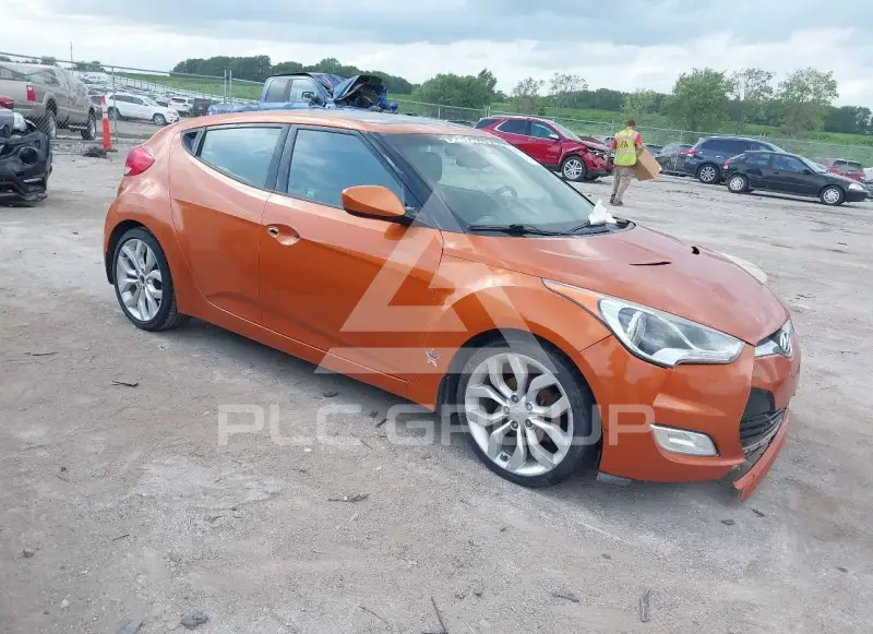 2013 Hyundai Veloster photo