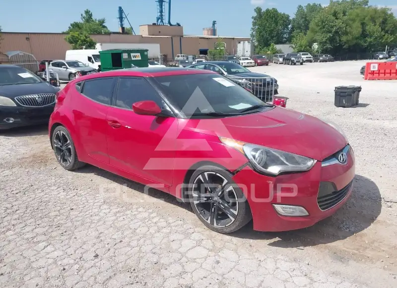2013 Hyundai Veloster photo