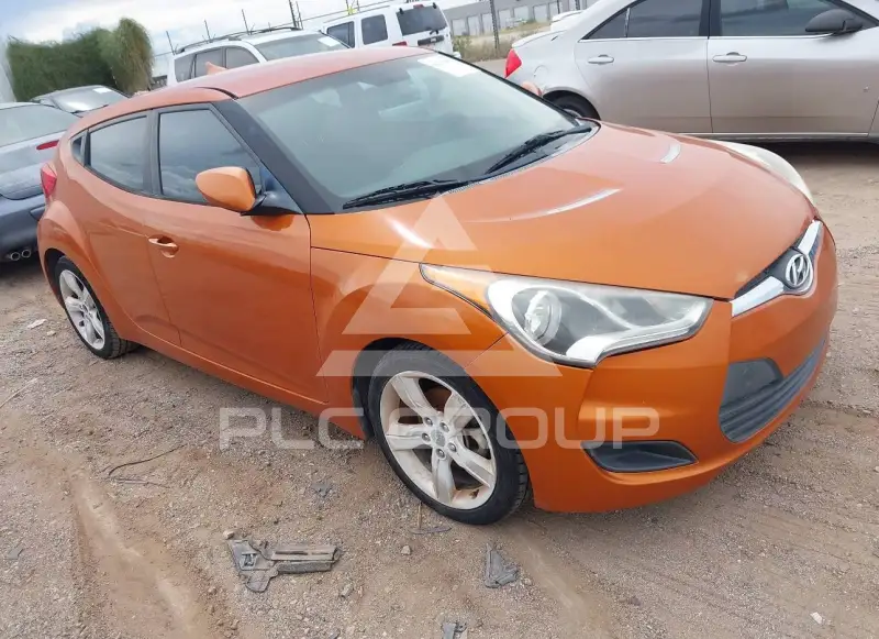 2013 Hyundai Veloster фото
