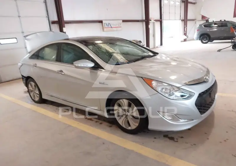 2013 Hyundai Sonata photo