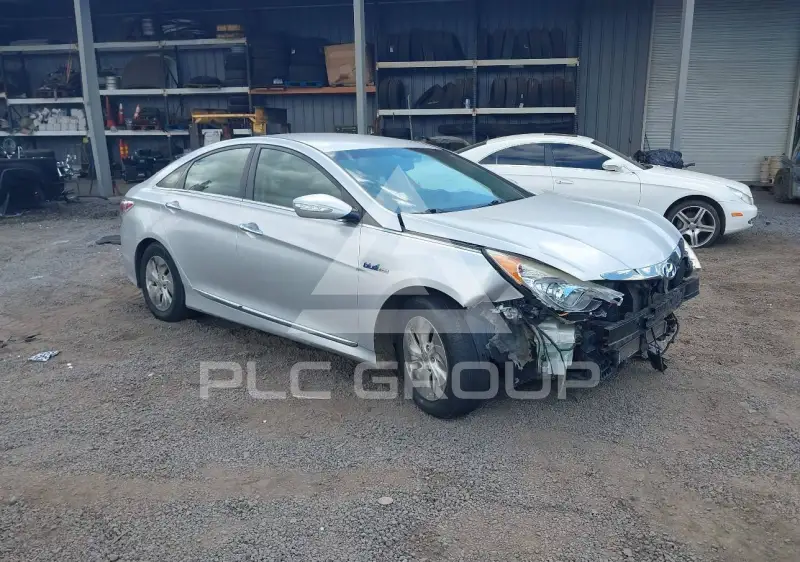 2013 Hyundai Sonata photo
