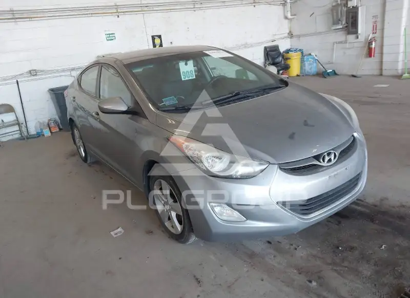 2013 Hyundai Elantra фото