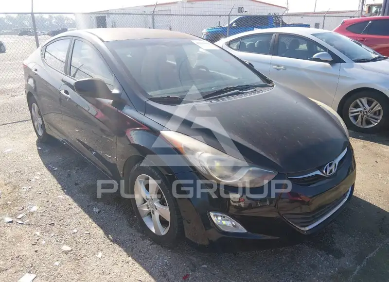 2013 Hyundai Elantra фото