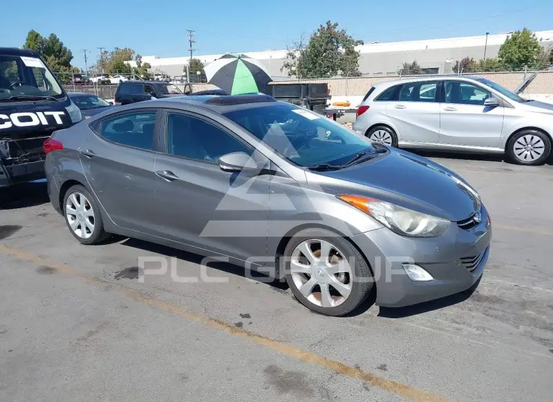 2013 Hyundai Elantra photo