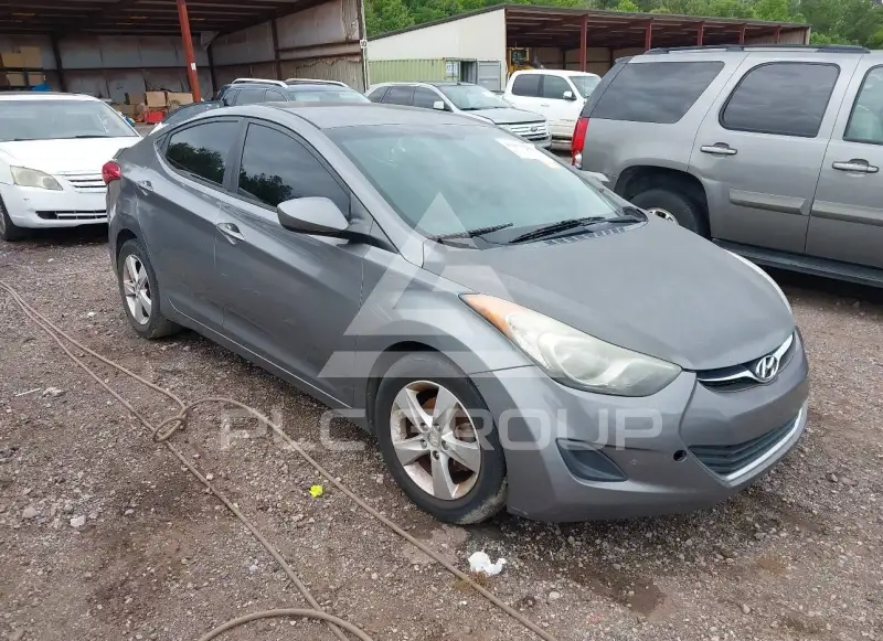 2013 Hyundai Elantra фото
