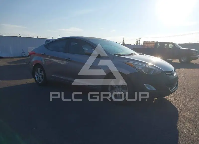 2013 Hyundai Elantra фото