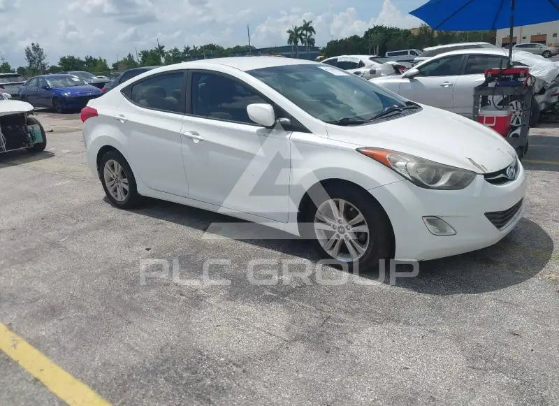 2013 Hyundai Elantra photo