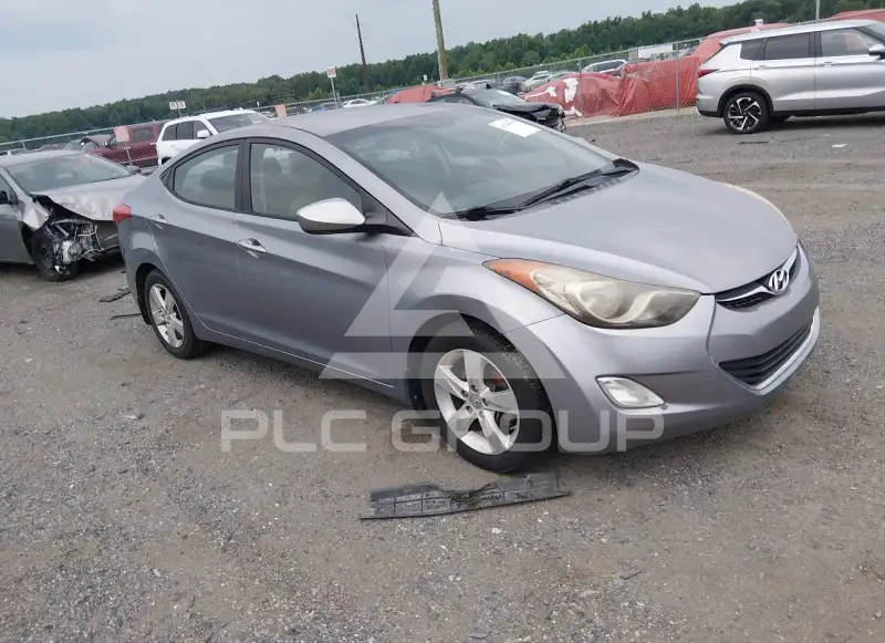 2013 Hyundai Elantra photo