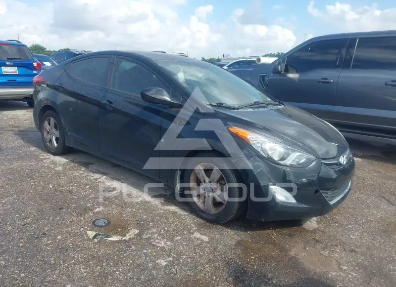 2013 Hyundai Elantra фото