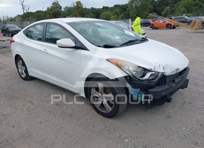 2013 Hyundai Elantra фото