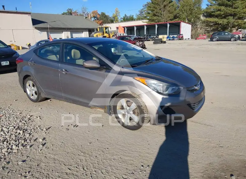 2013 Hyundai Elantra photo