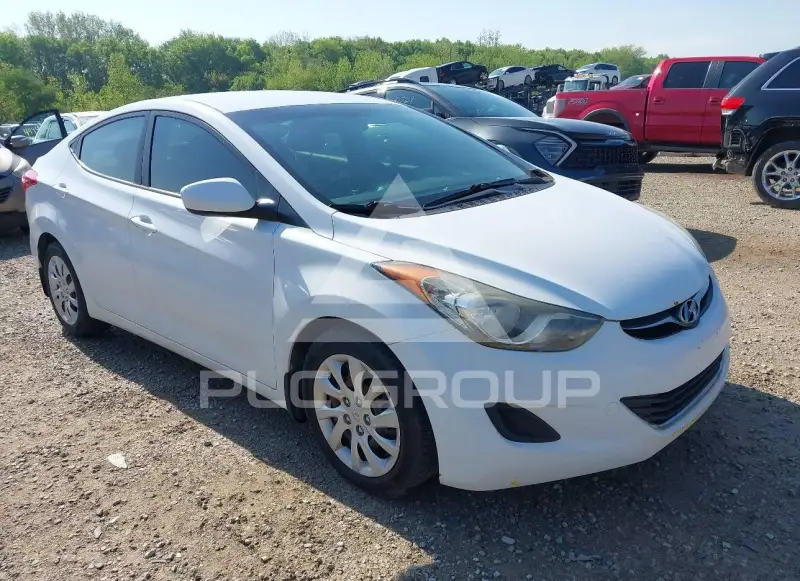 2013 Hyundai Elantra фото