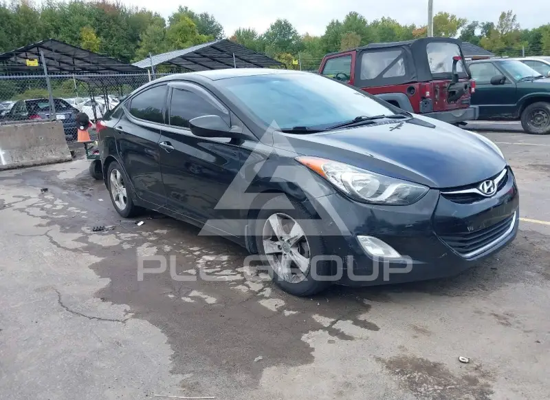 2013 Hyundai Elantra фото
