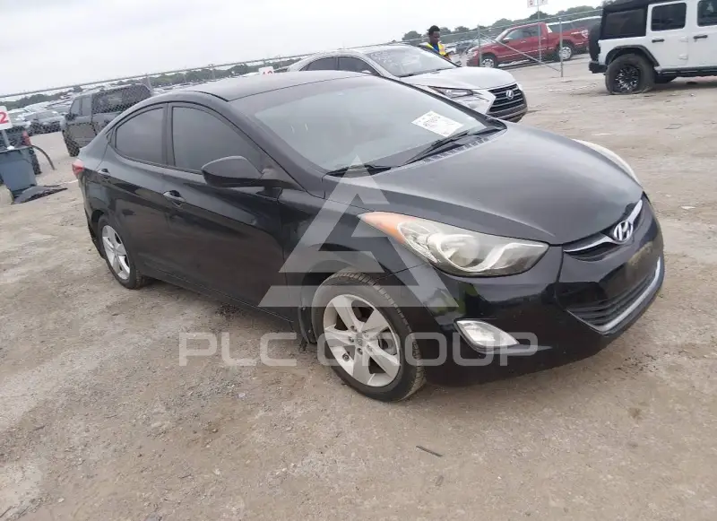 2013 Hyundai Elantra photo
