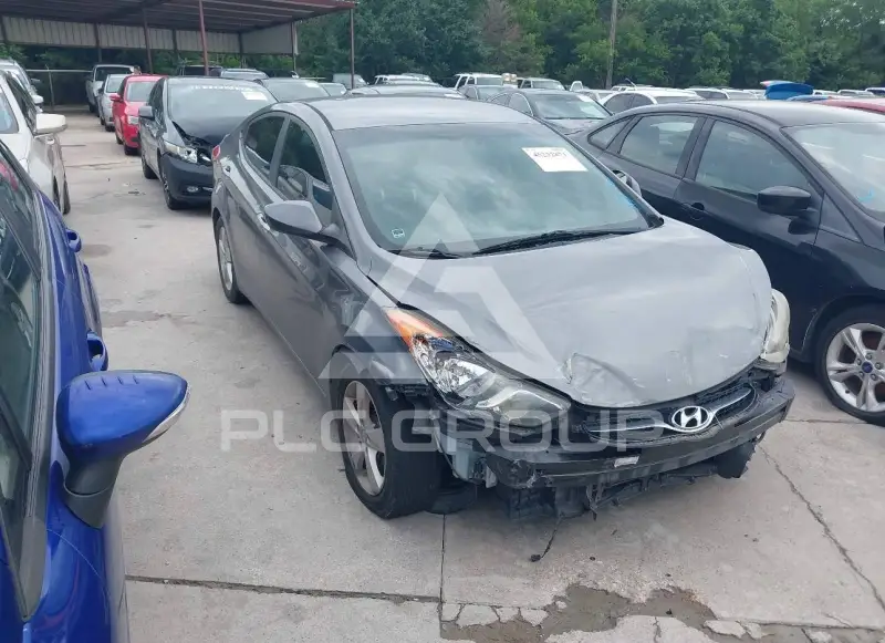 2013 Hyundai Elantra фото