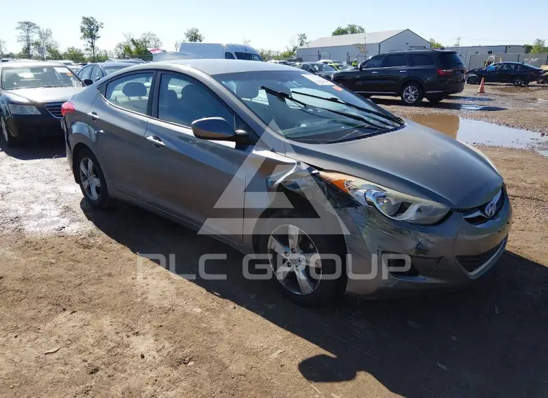 2013 Hyundai Elantra фото