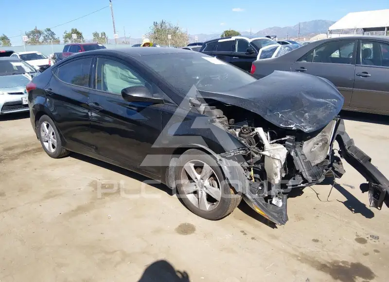 2013 Hyundai Elantra photo