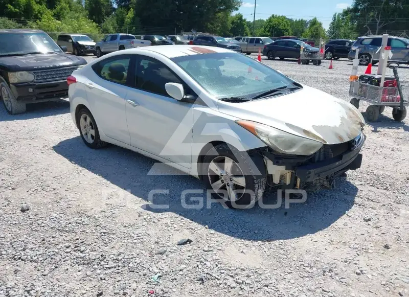2013 Hyundai Elantra фото