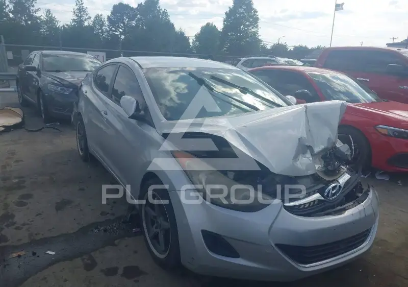 2013 Hyundai Elantra фото