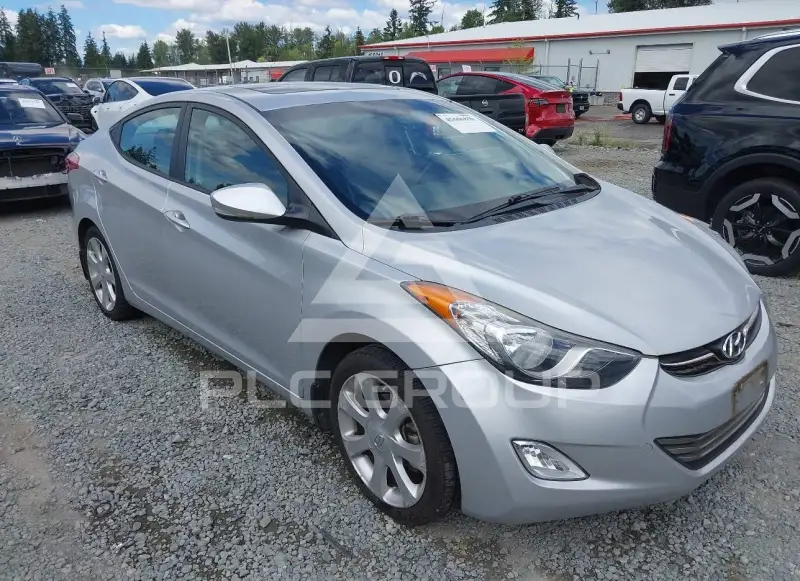2013 Hyundai Elantra фото