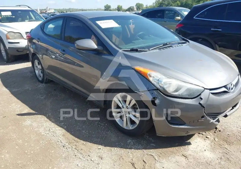 2013 Hyundai Elantra photo