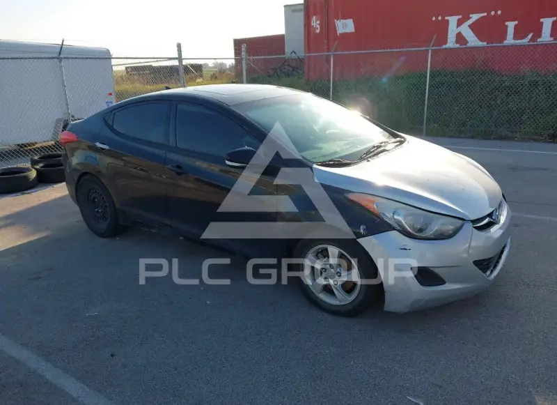 2013 Hyundai Elantra photo
