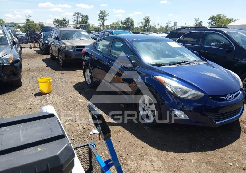 2013 Hyundai Elantra фото